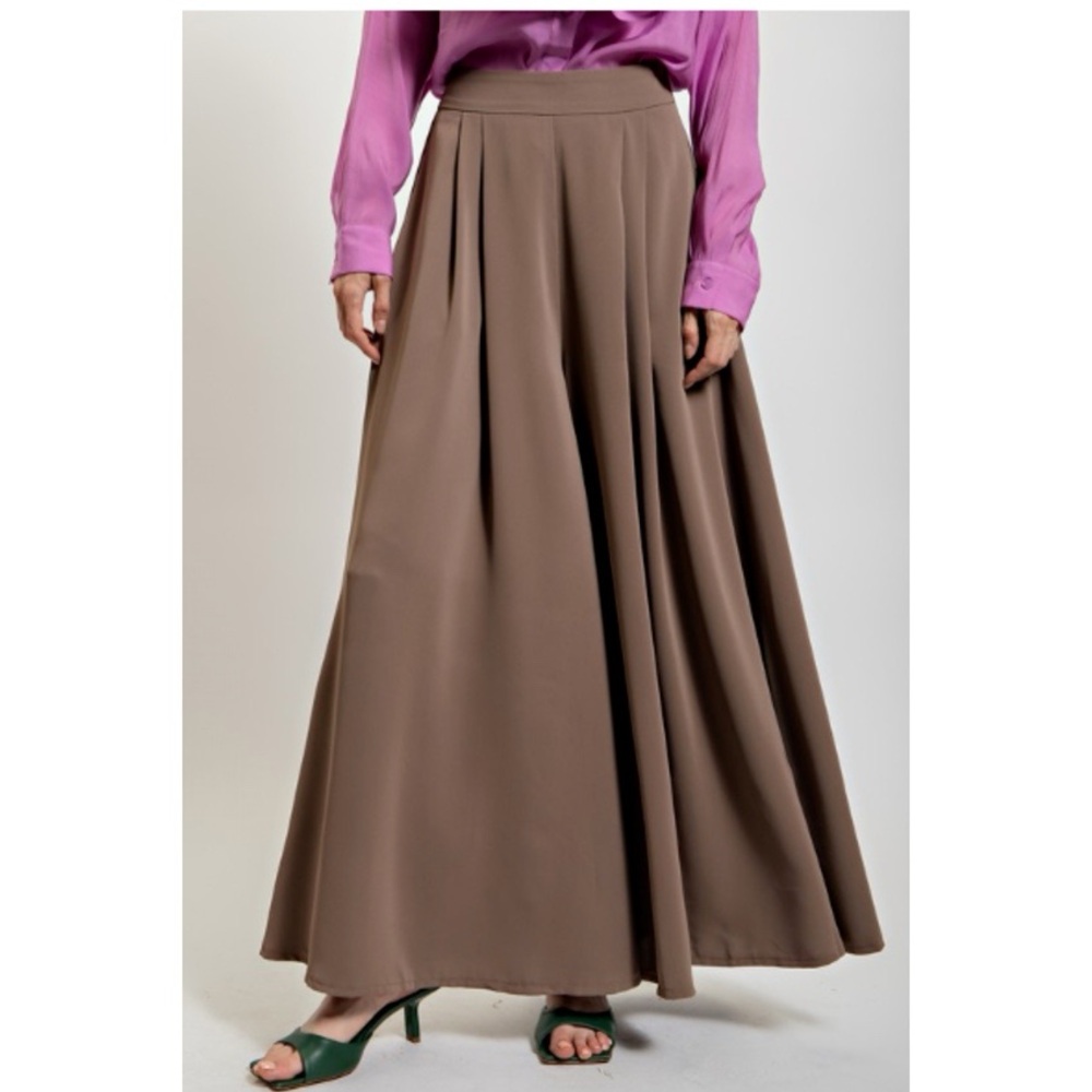High-Waist Wide-Leg Palazzo Pants in Taupe - Picture 2 of 5
